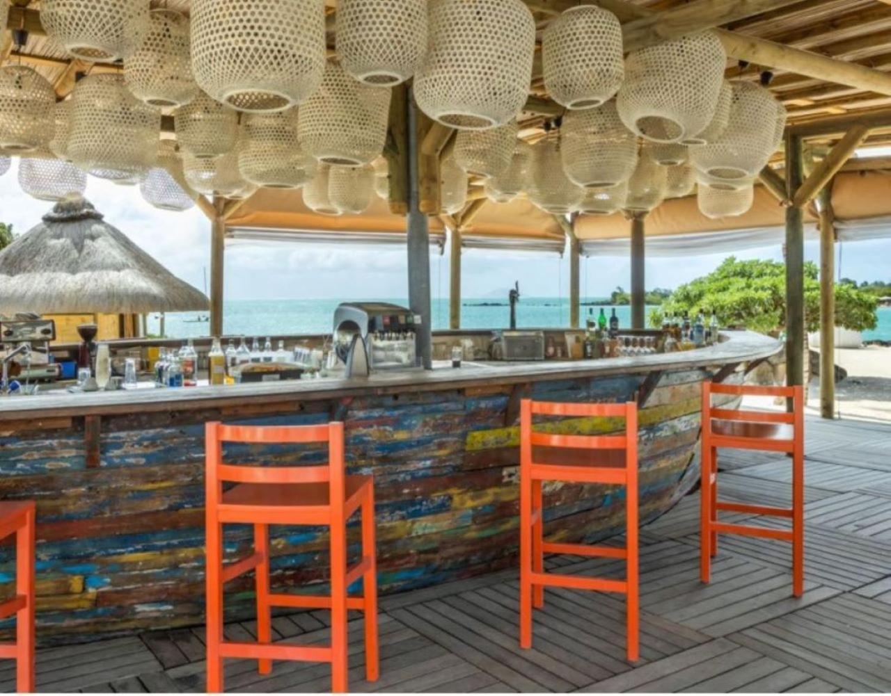 Zilwa Attitude Hotel Grand Gaube Exterior photo